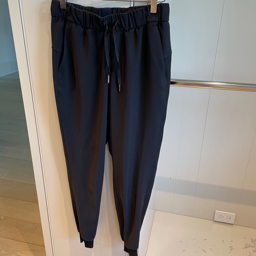 Lululemon Joggers Size 6
